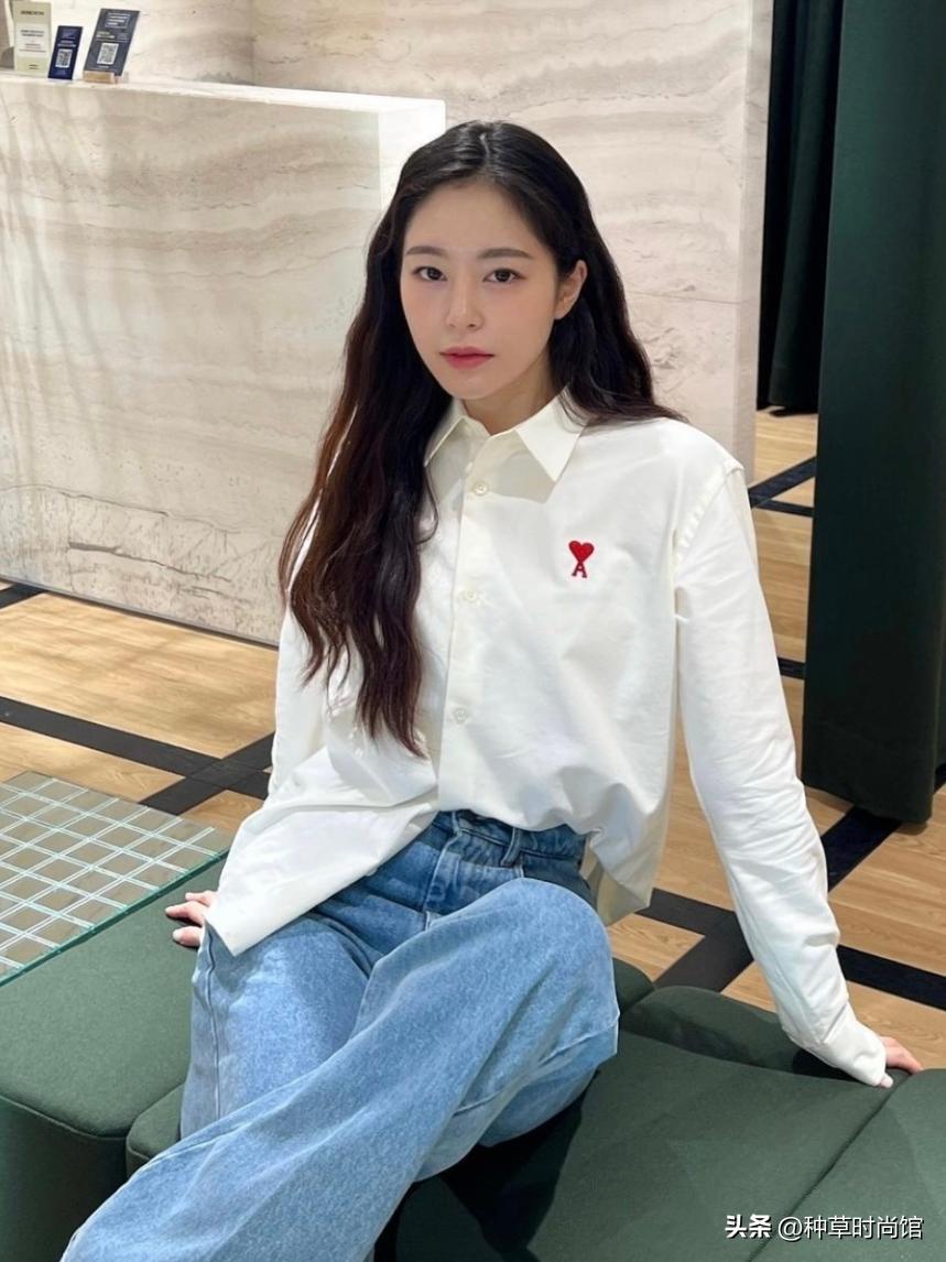 韩国小姐姐冬日穿搭,拜托冬天穿短袖