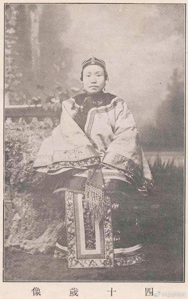 日军当着国军的面杀俘虏,日军侵华兽行