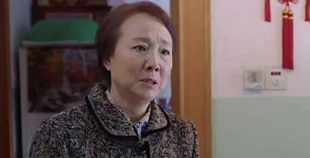 月子岳母惊现弟媳,丈夫痛哭失财失爱