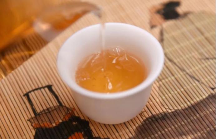 买茶的小窍门收藏一下大有用处,买茶叶的时候选什么茶最好