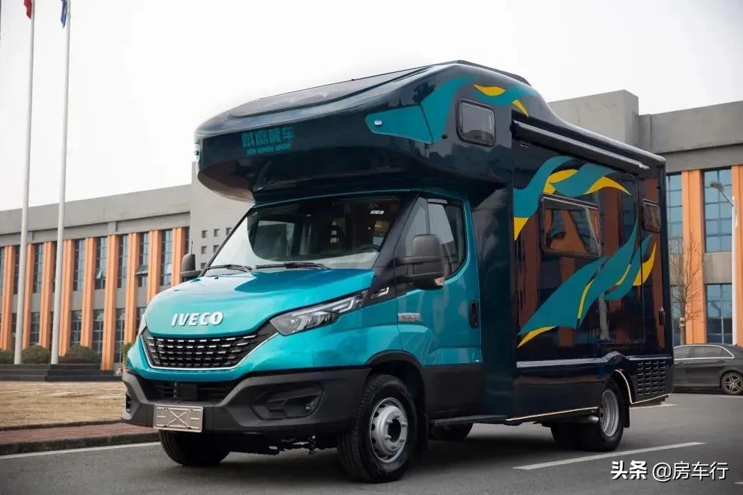 最新款进口顶级依维柯b型房车,依维柯房车推荐10万到20万之间7座