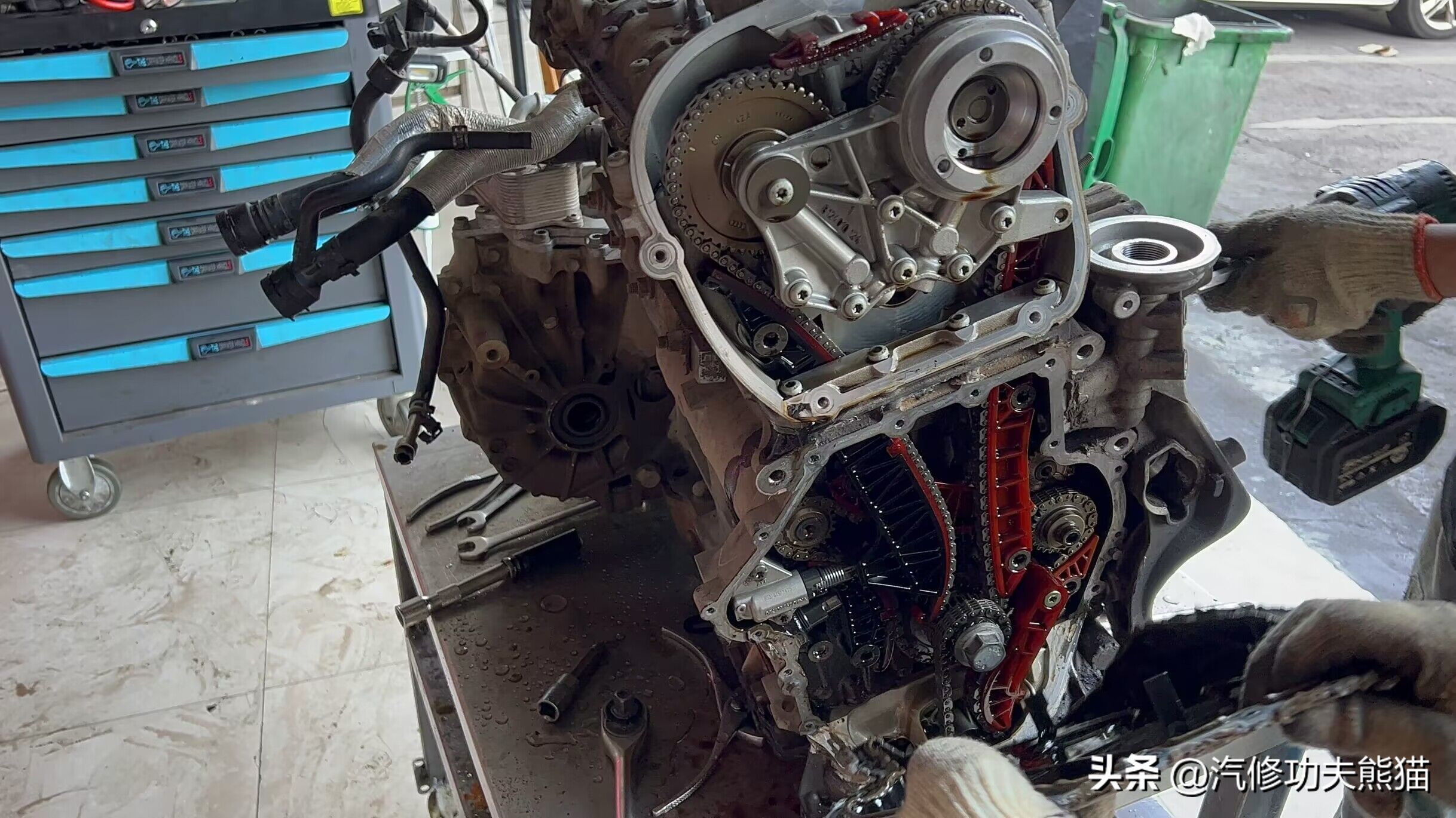 武汉小轿车烧机油处理办法,老款斯柯达烧机油解决方案