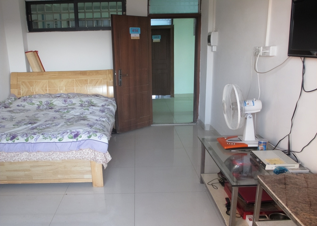 外甥在我家吃住8年，女儿结婚收到他的随礼，让我看懂了人性