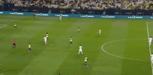 C罗霸气：轰世界波逆转取胜，亲自辟谣离队谣传，留最后夺冠悬念