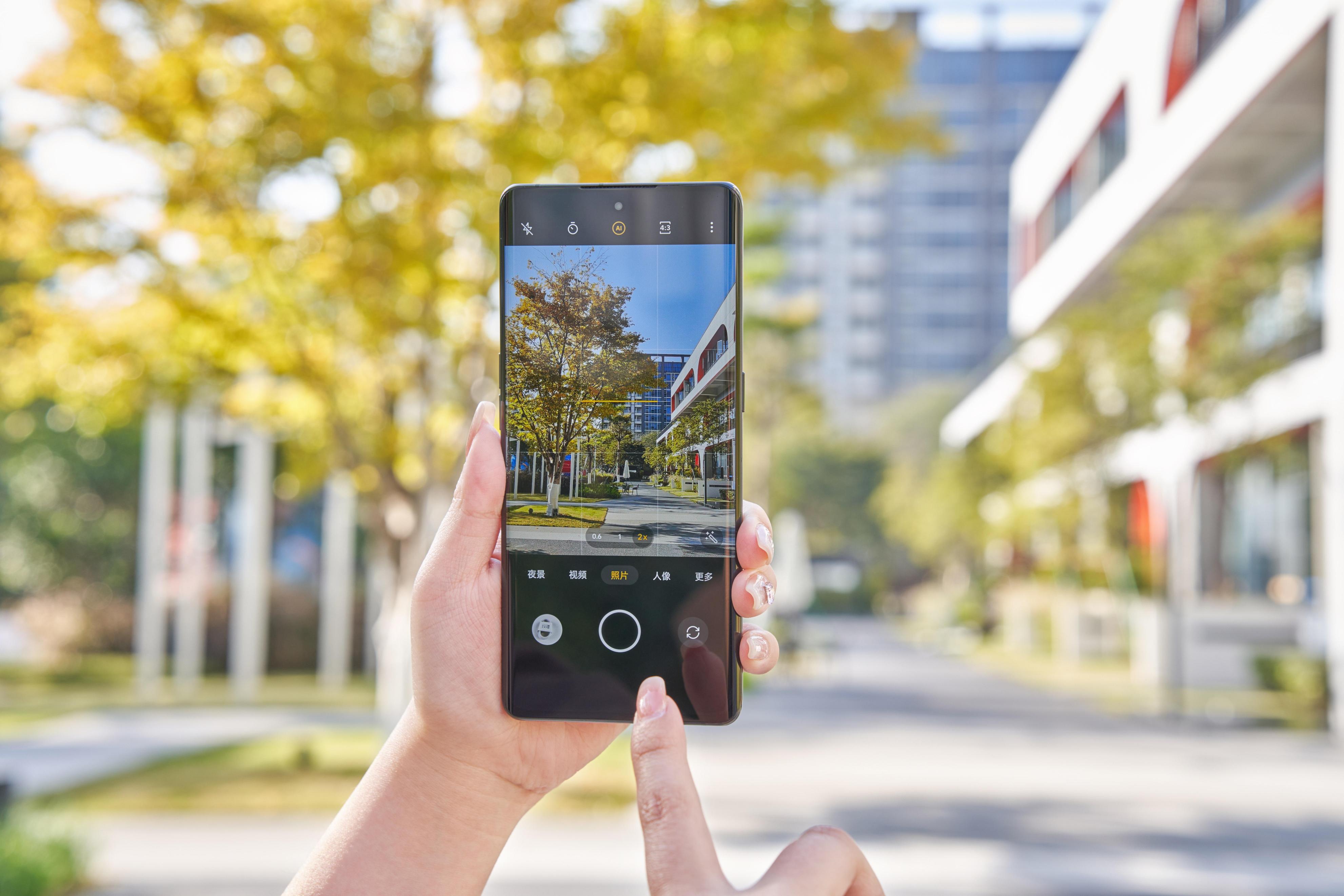 小米和oppo的旗舰建议买哪个,千元机小米和oppo哪个值得入手