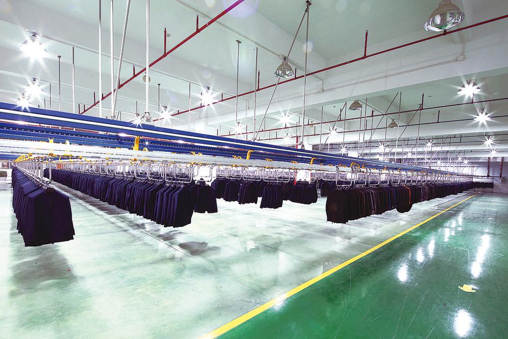 鏂╄幏涓夊ぇ濂栭」,鑽h幏涓夐」鍥介檯澶у