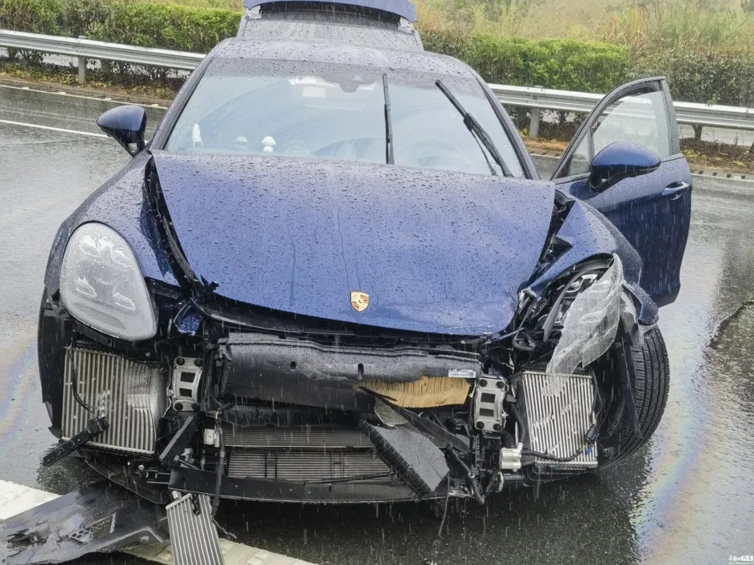 保时捷顺利上市,保时捷入驻中国市场