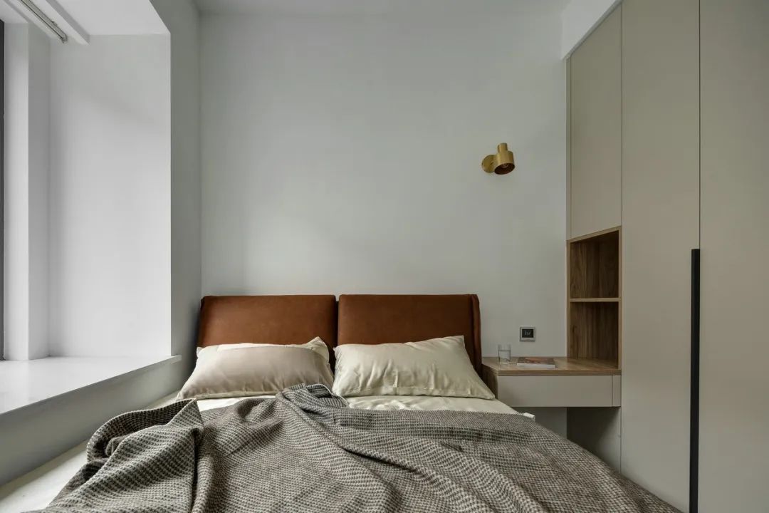 看了女人才知道什么是气质,如何把大白墙改造更高级