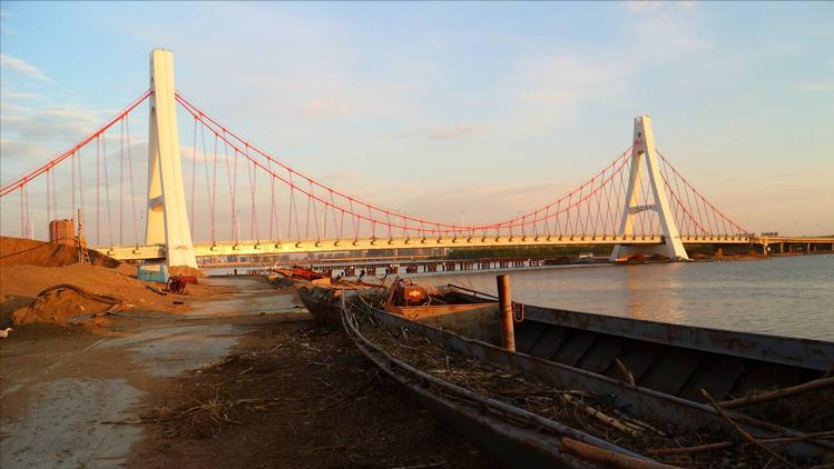 中国跨海跨江跨河桥梁世界第一,中国建的高难度桥梁