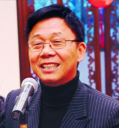 中山首富邓颖忠：穷小子500元起家，打造“纸茅”，赚得百亿身家