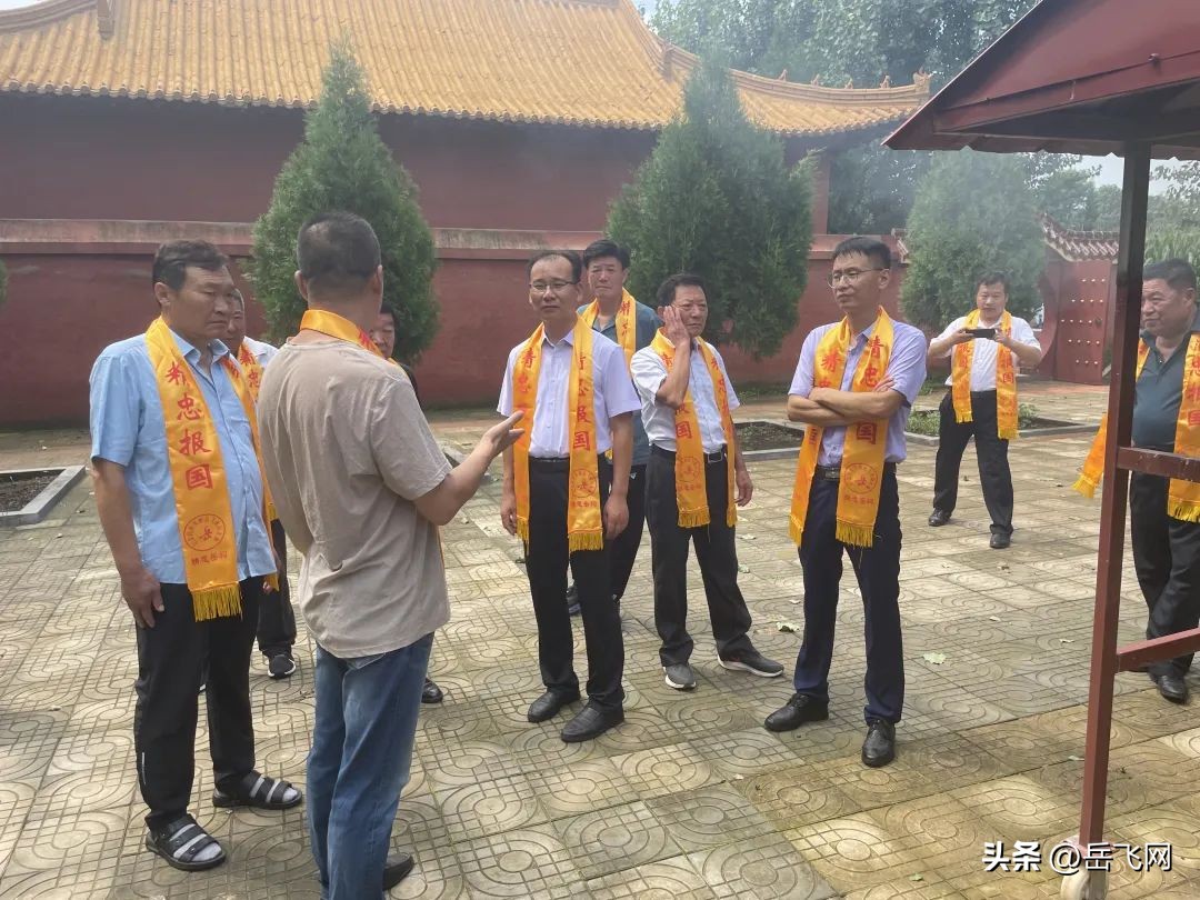 青岛市岳研会赴高密精忠庙拜谒参访开展两地岳飞文化交流