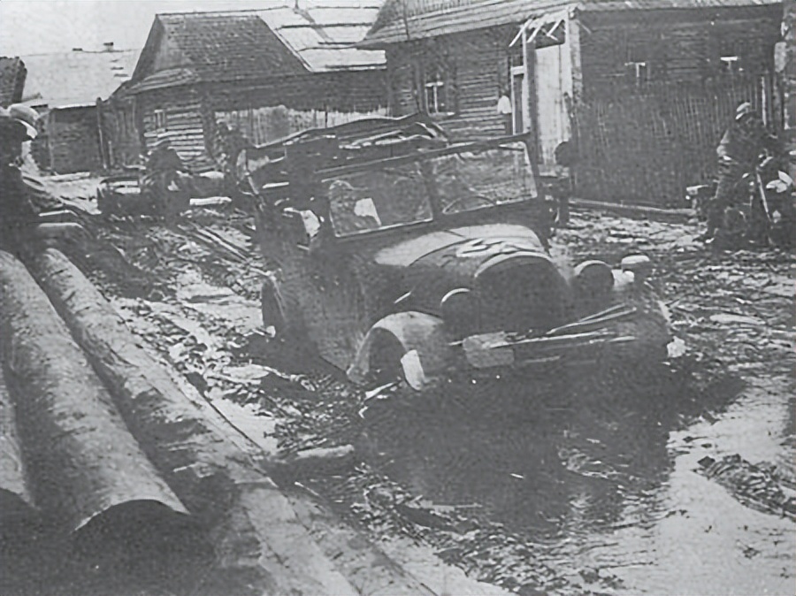 巅峰时期的德国大阅兵,德国战争时期的阅兵步伐威风凛凛