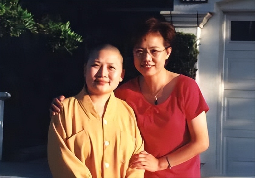 54岁李娜出家前视频,李娜52岁