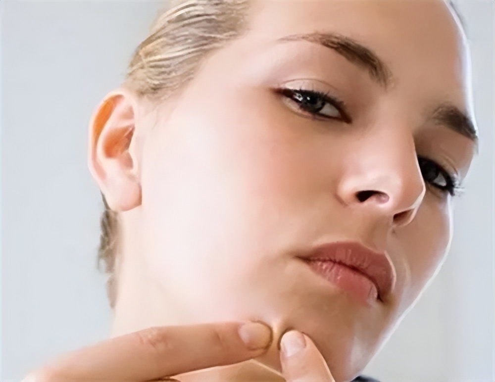 脸上各个部位长痘原因图片,脸腮部位长痘是什么原因