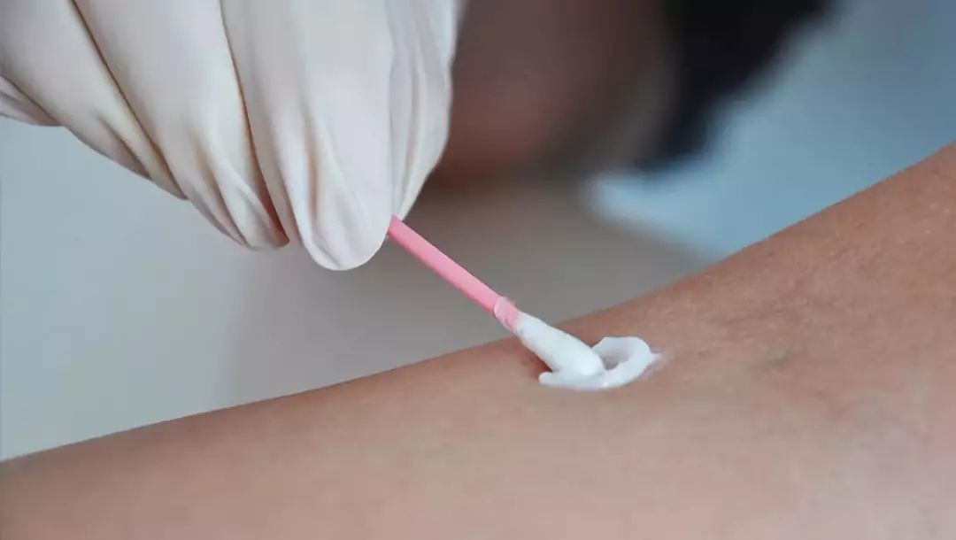 染发妙招家里,染发每一步都有拯救发质的方法