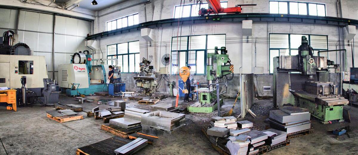 因为疫情影响生意倒闭,因为疫情被迫被裁员