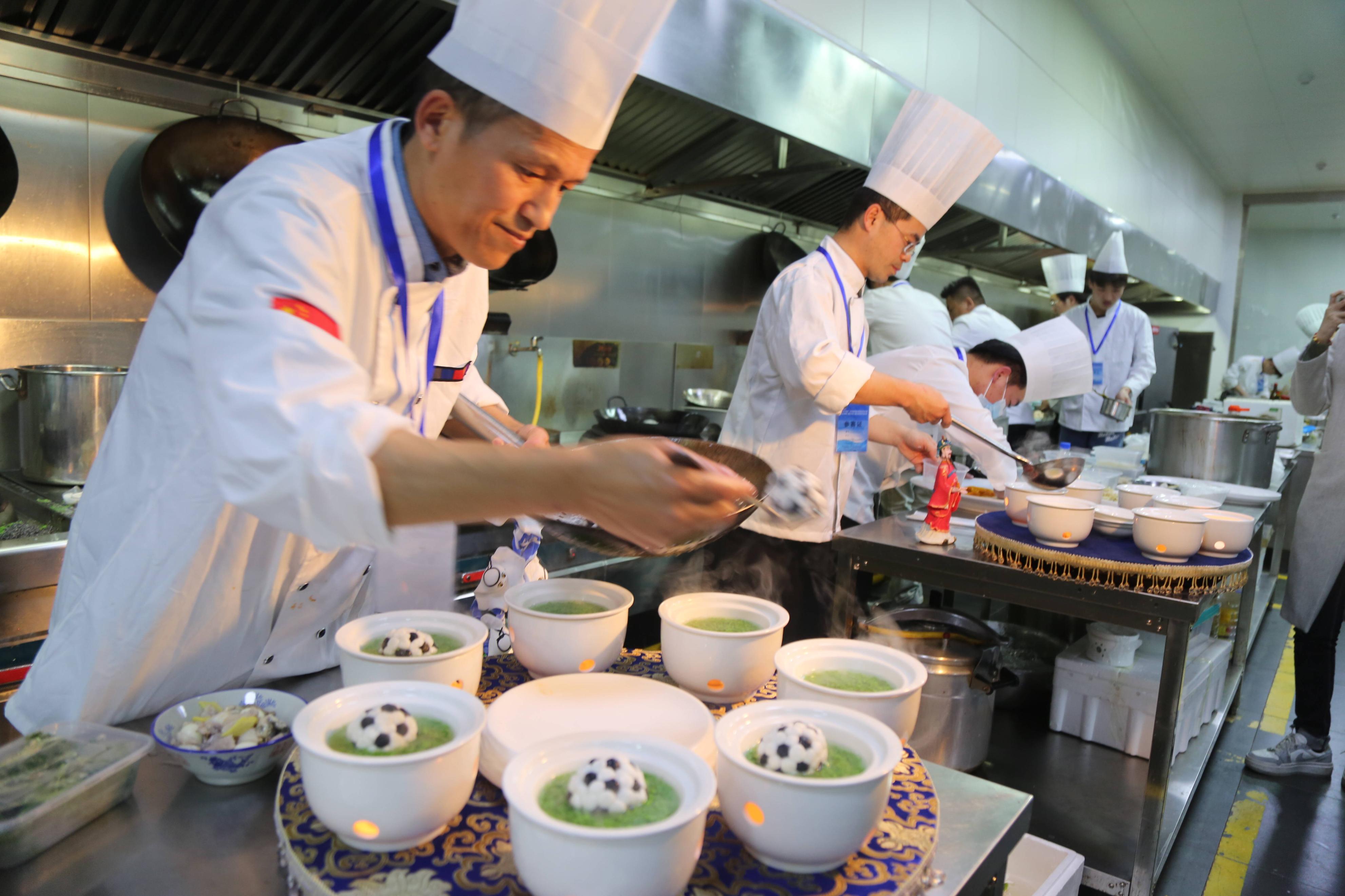 第二届中国（福山）鲁菜文化节暨“丽苑华宴杯”山东省首届经典鲁菜烹饪大赛正式开幕