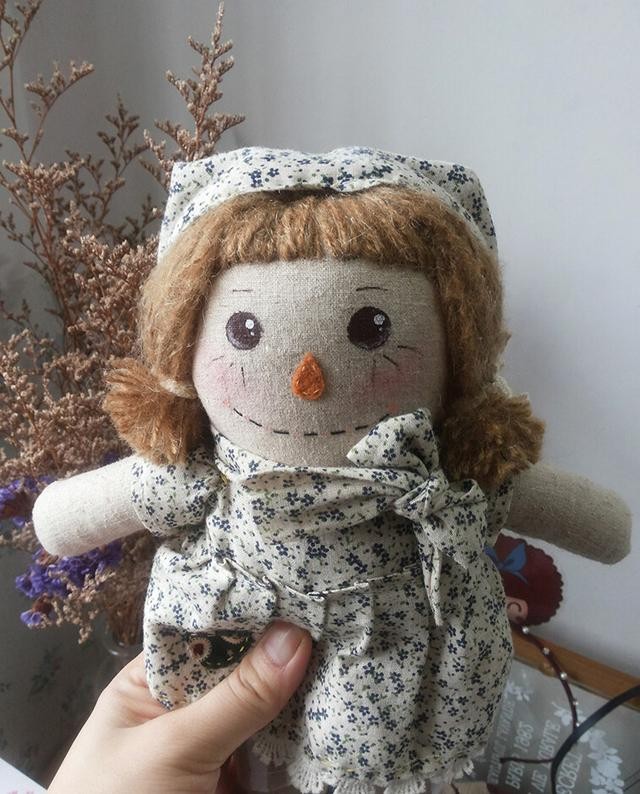 台湾老军官40年孤身一人，89年回大陆看女儿，只送了一个旧娃娃