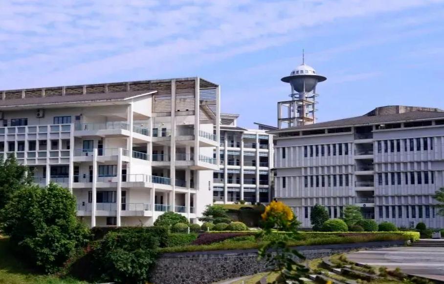 广东超本科线的大专院校排名,广东大专院校排名及分数线