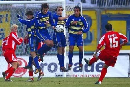 忆意甲,意甲03-04安科纳