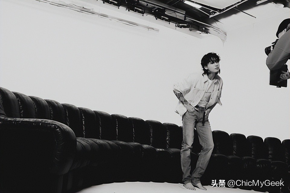 田柾国ck代言打卡杭州,田柾国代言ck广告大屏