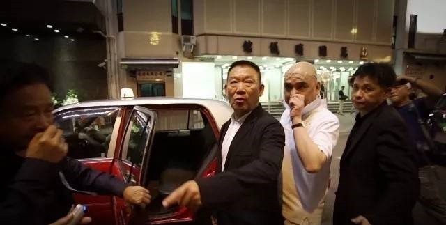 澳门街市伟,澳门街市伟年轻照片