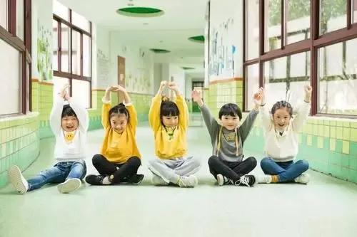 2岁左右孩子玩什么,3-5岁孩子的教育方法