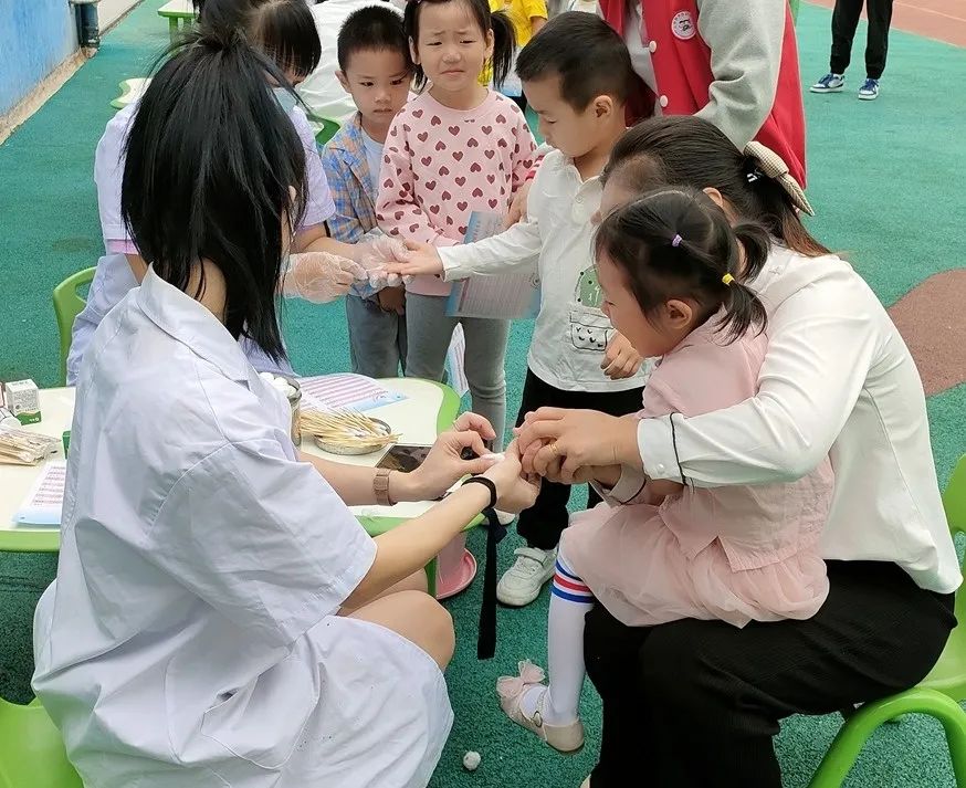 定期体检呵护健康|园外园君悦园、心怡园宝贝们的健康体检日记