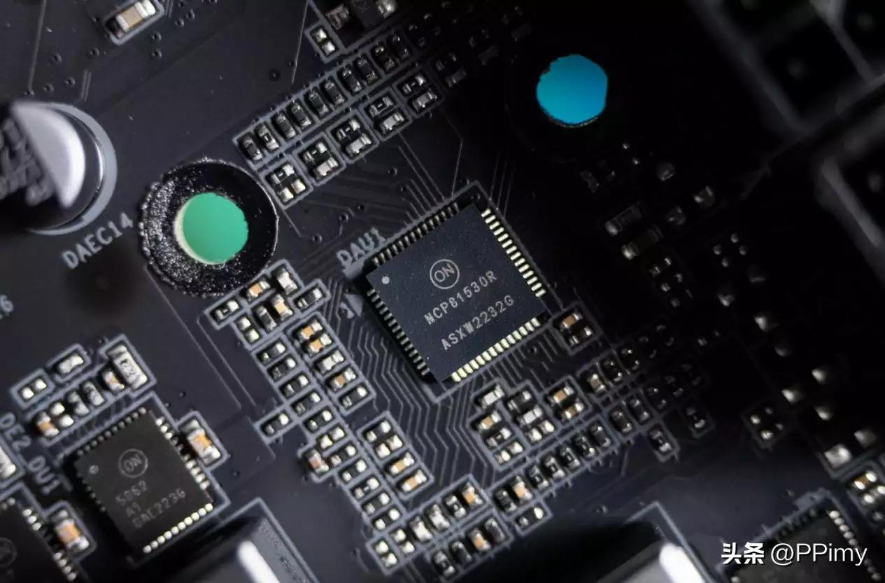 技嘉z790m小雕超频内存,13600kf搭配技嘉z790m小雕一键超频