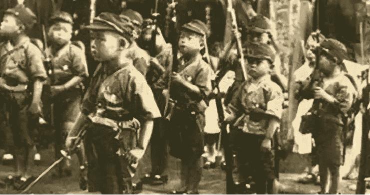 清末八大胡同女子,晚清青楼女子与客人合影