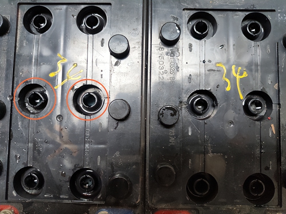 电瓶车铅酸电池可以加修复液吗,铅酸电池加修复液后需充电几小时