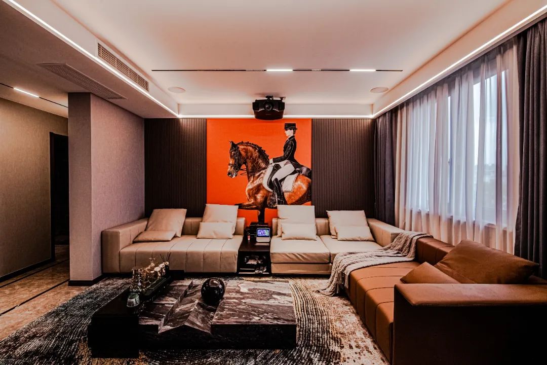 5.6米客厅餐厅一体横厅效果图,横厅客厅餐厅阳台一体装修实景图