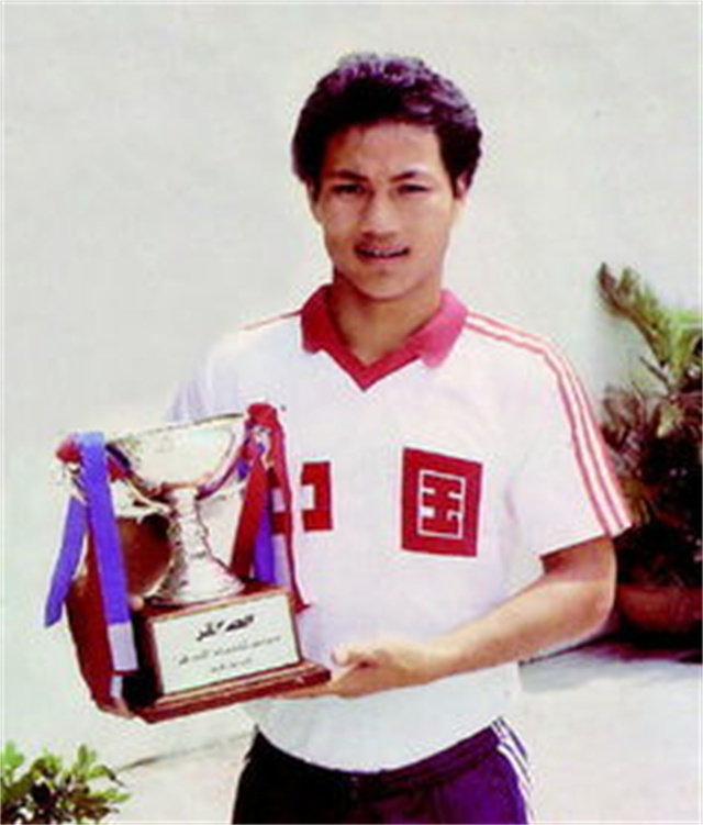 38年前，他带队国足战胜阿根廷，退役后却改国籍远赴日本