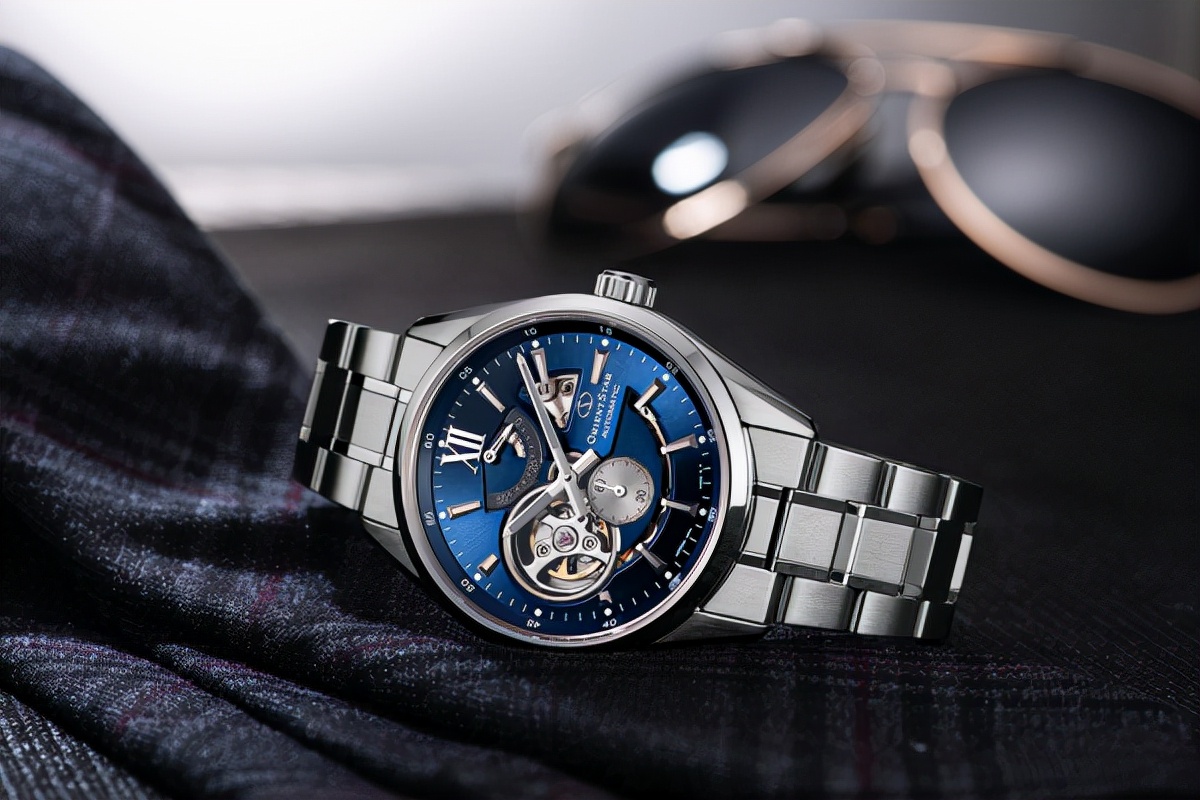 匠心制造名牌手表,东方星手表是蓝宝石镜面吗