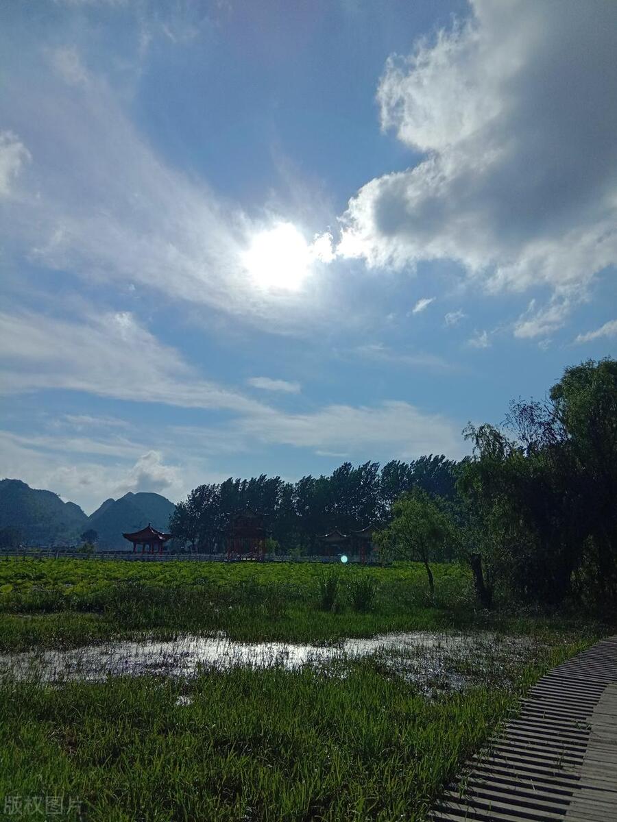 璐靛窞鍊煎緱鍘荤殑椋庢櫙灏忎紬,鏃呰璐靛窞浜斾釜缁濈編绉樺