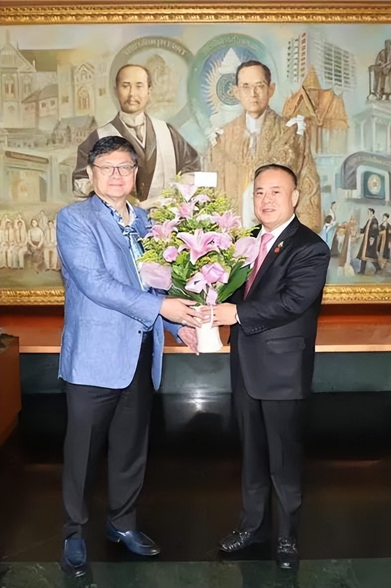 从大米、珠宝到地产商,泰国潮汕籍大亨李桂雄有“点石成金”能力