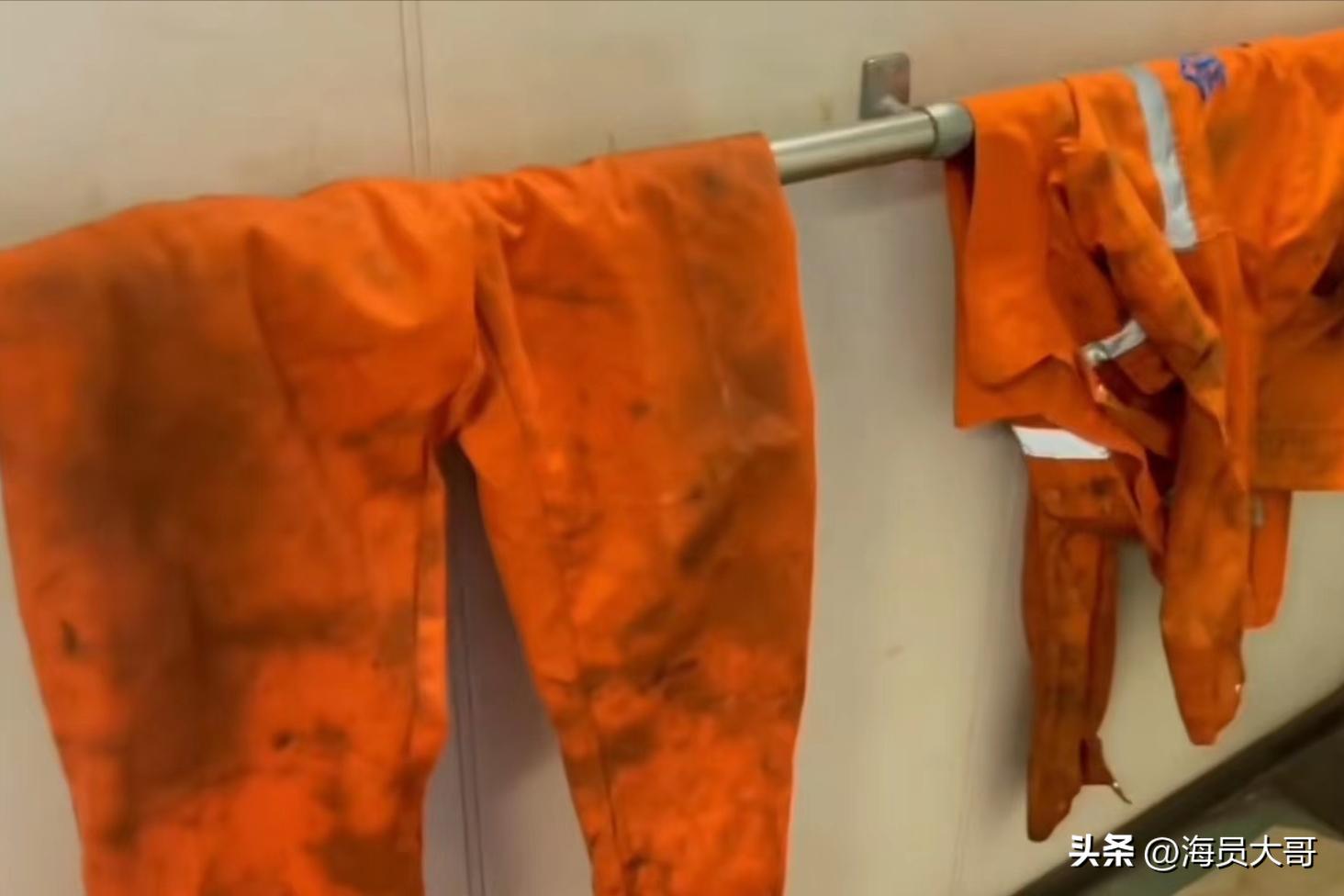 海地是非之地，却是船员最爱去的国度，用一升汽油换50斤螃蟹，爽