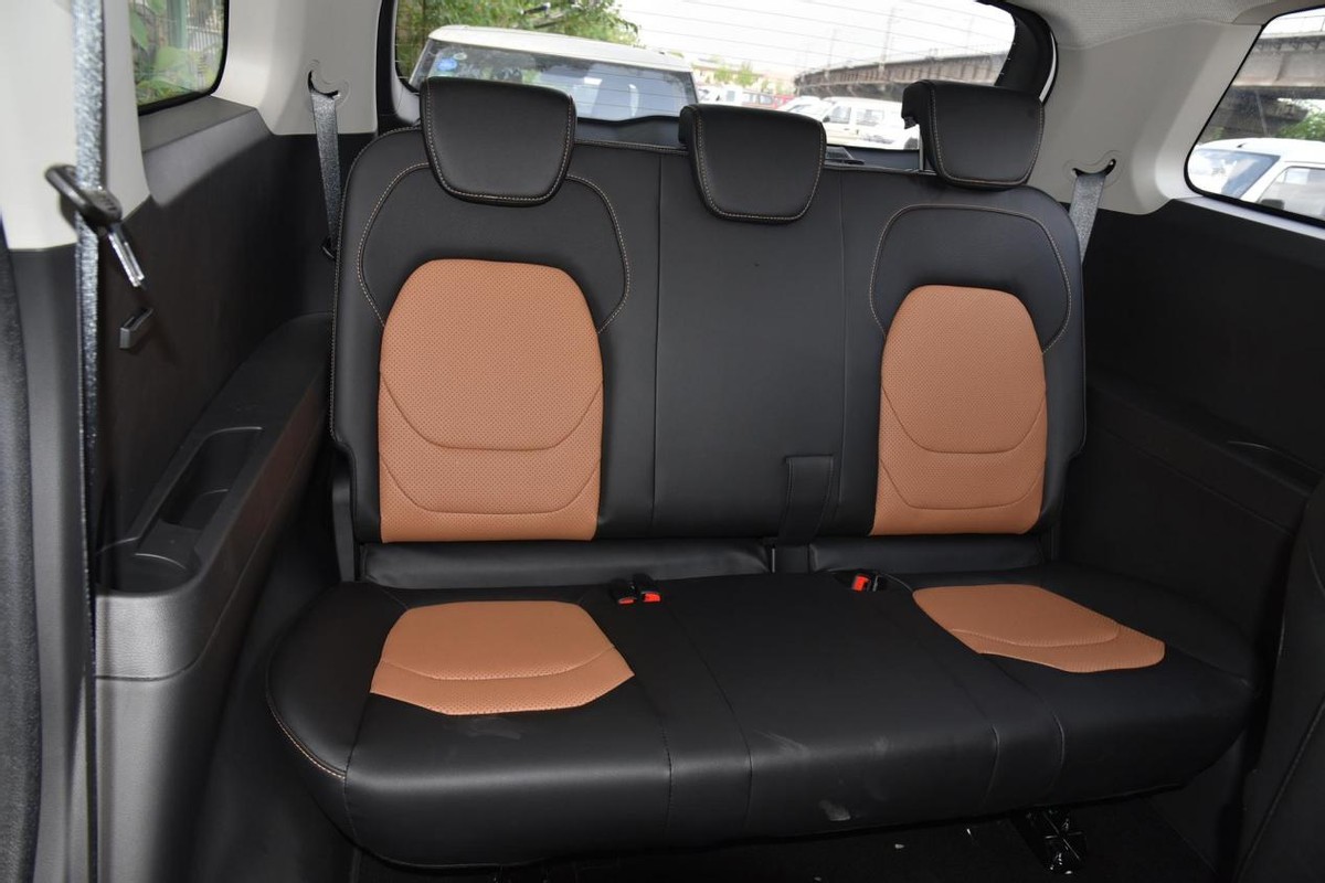 五菱宏光s31.5t试驾,2022年新款五菱宏光s3豪华商务版