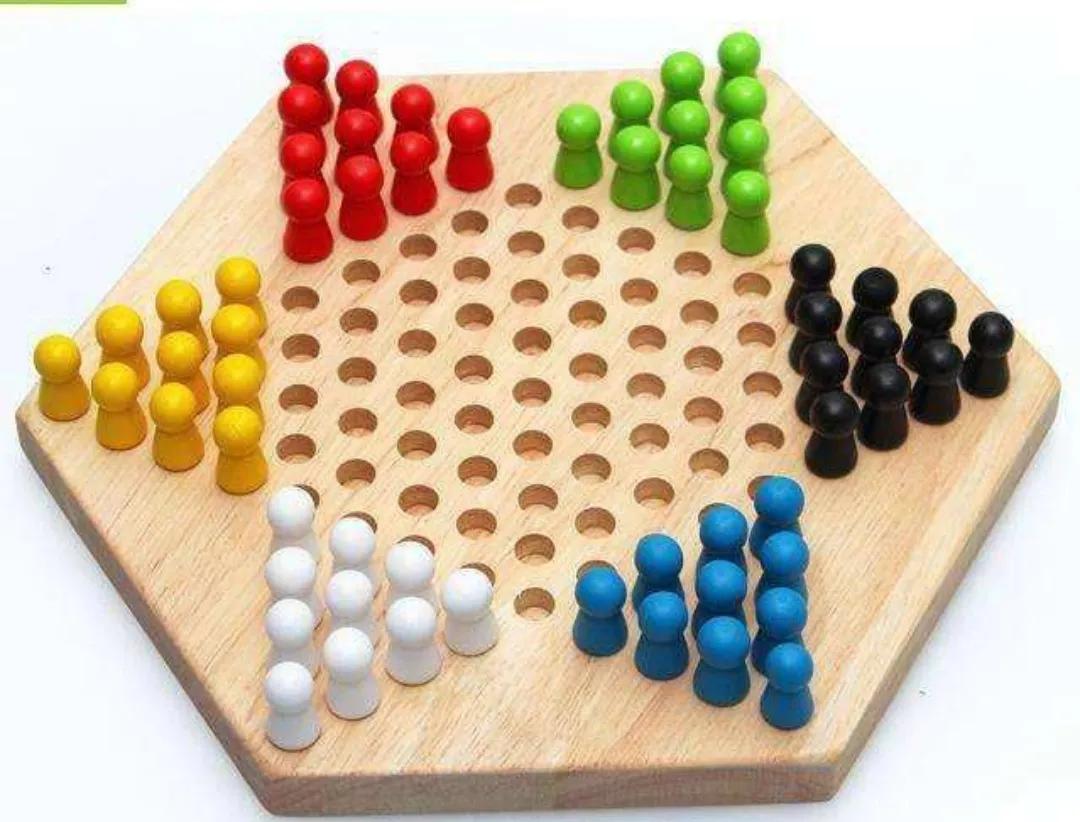 中国象棋是一种古老的棋类游戏,2018年中国象棋棋类益智游戏