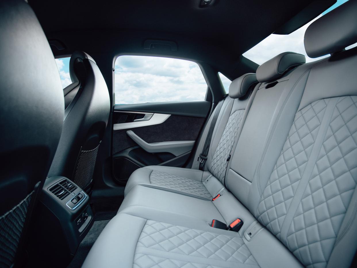 为什么不推荐买新能源纯电车,20万买一辆纯电车到底值不值