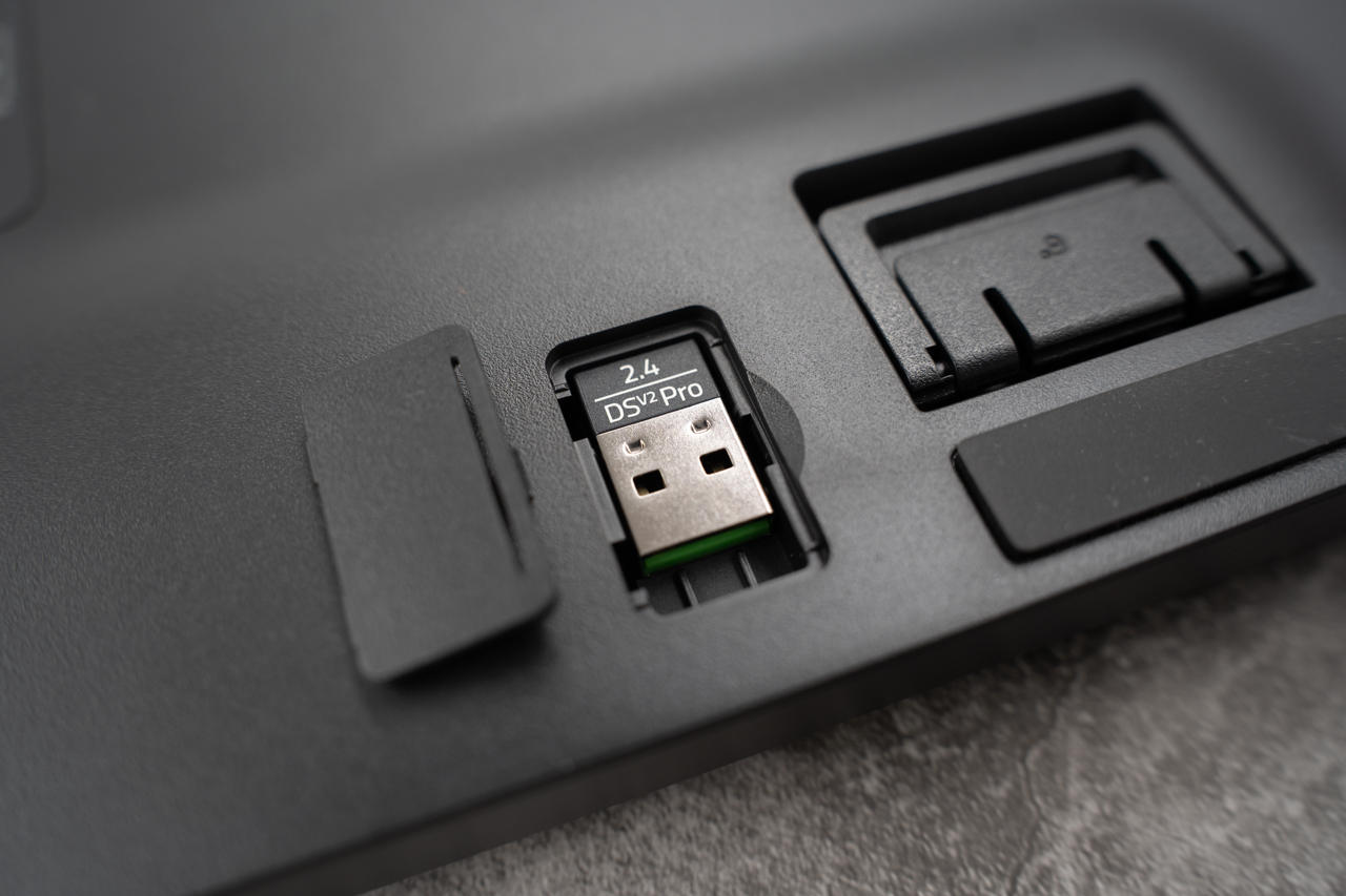 雷蛇噬魂金蝎v2pro线性光学轴,雷蛇噬魂金蝎智能版