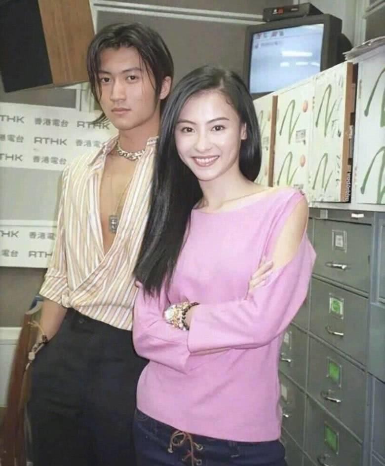 王菲与谢霆锋为什么能复合,王菲谢霆锋何时复合的