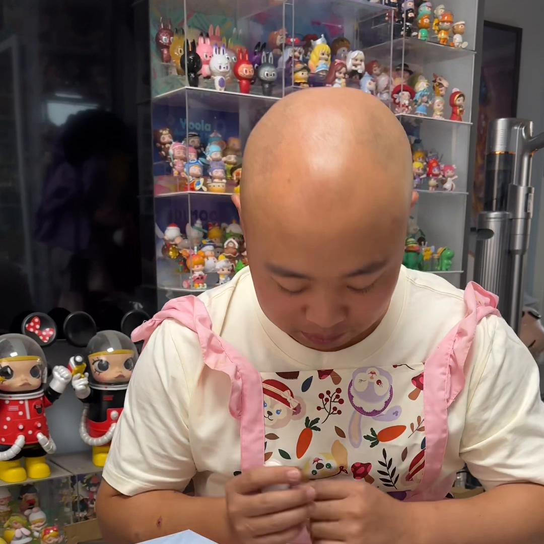 小张咖啡馆只为王女士服务但是王女士不太愿意买单#这...