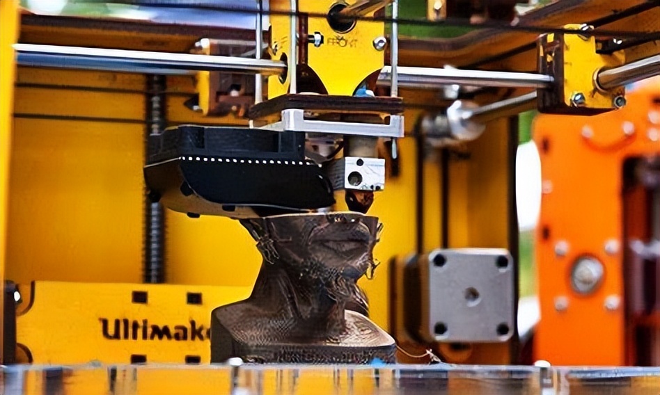 2022年，央视曝五代机生产线，用3D打印造战机，歼20能批量生产？