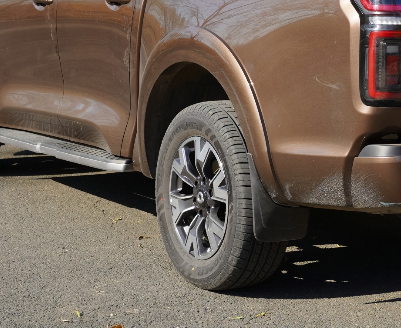 固铂htt和hts哪个更适合越野,固铂hts越野