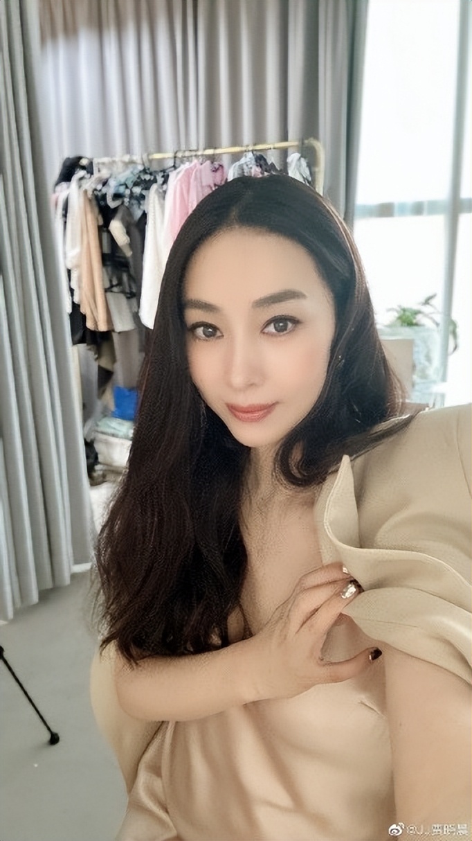 樊少皇贾晓晨发声,贾晓晨吐槽樊少皇