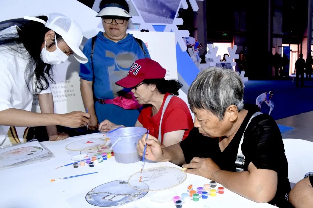 鎶㈠厛鎺㈢濂ョ壒鑾辨柉,鎶㈠厛鎺㈠崠鍦哄畬鏁寸増