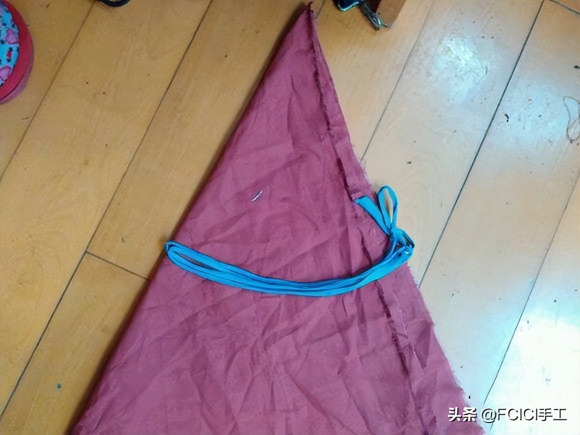 2岁女童灯笼裤的一片式裁剪图片,一片式灯笼裤裁剪视频图