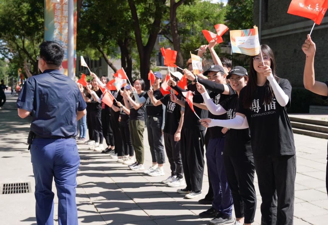 大运火炬成都,成都大运会火炬传递启动