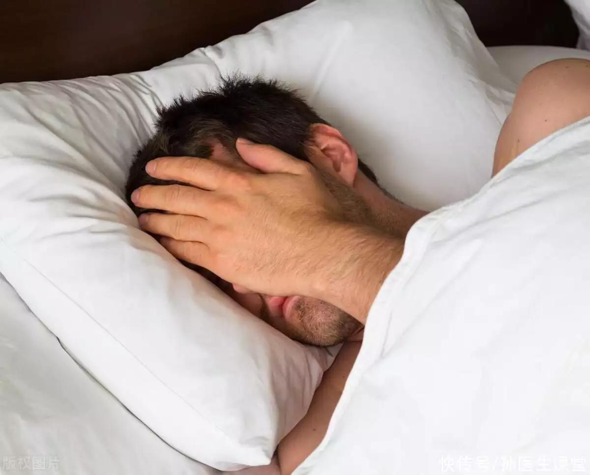 早晨起床这些症状要重视,早晨醒来的几个症状提示疾病